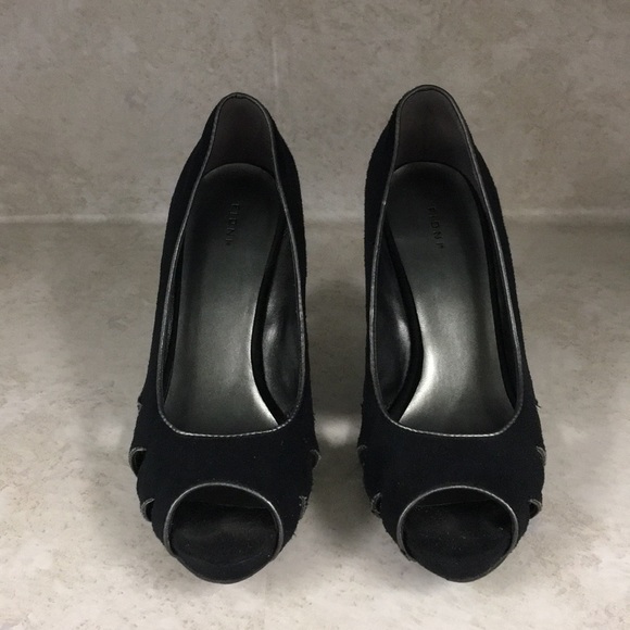 * SOLD* Black Suede Open Toe Heels. - Picture 2 of 3